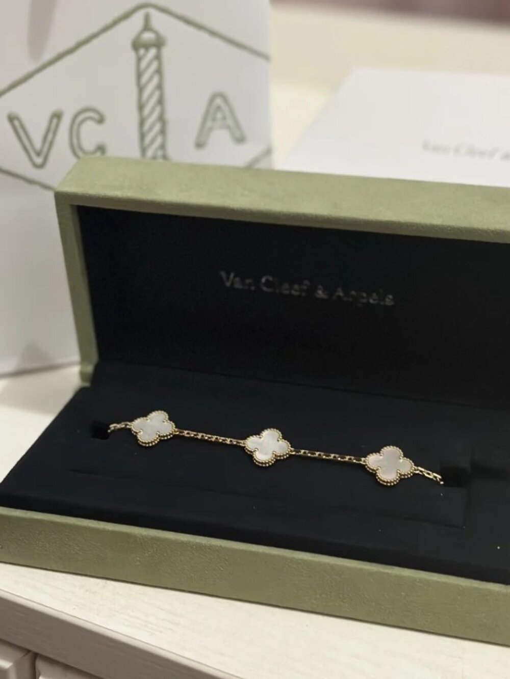 ✅Authentic Van Cleef & Arpels Vintage Alhambra Bracelet